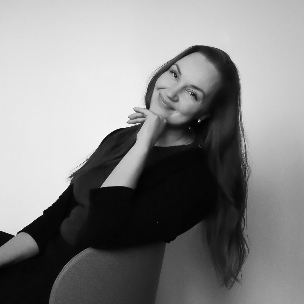 Studio Päivärinta Sari Päivärinta Brändikuvat ja yrityskuvat, Sari Päivärinta, ota yhteyttä